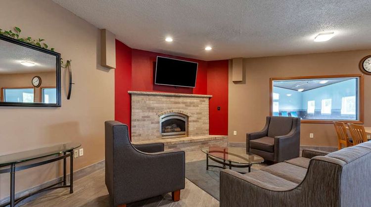 Quality Inn Redgranite Lobby