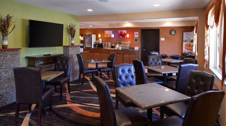 <b>Quality Inn Appleton West Restaurant</b>. Images powered by <a href="https://iceportal.shijigroup.com/" title="IcePortal" target="_blank">IcePortal</a>.