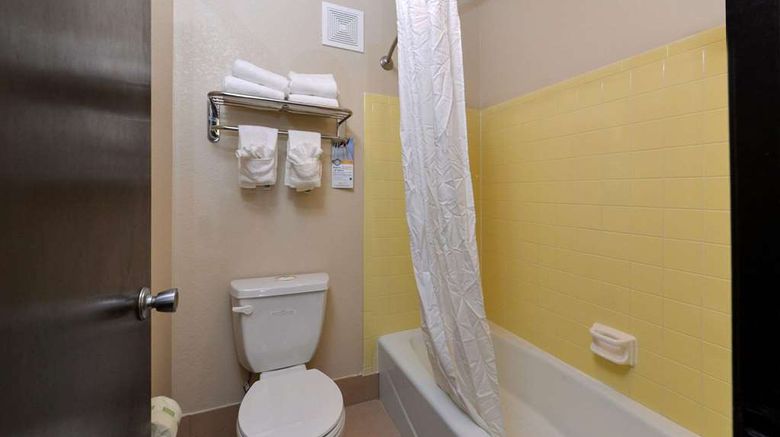 <b>Quality Inn Appleton West Room</b>. Images powered by <a href="https://iceportal.shijigroup.com/" title="IcePortal" target="_blank">IcePortal</a>.