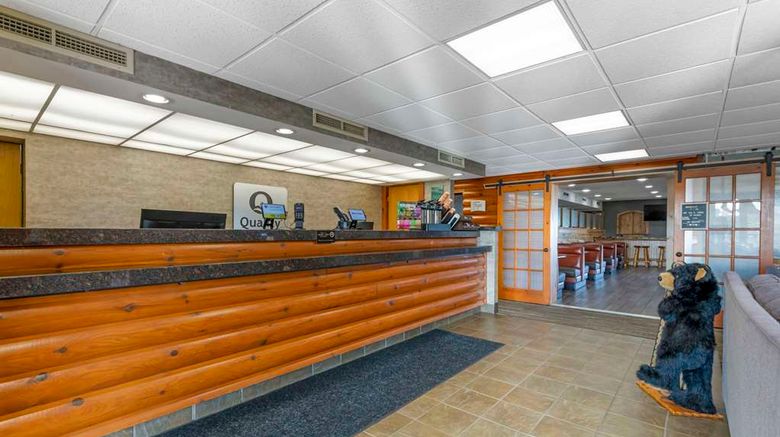 <b>Quality Inn Ashland Lobby</b>. Images powered by <a href="https://iceportal.shijigroup.com/" title="IcePortal" target="_blank">IcePortal</a>.
