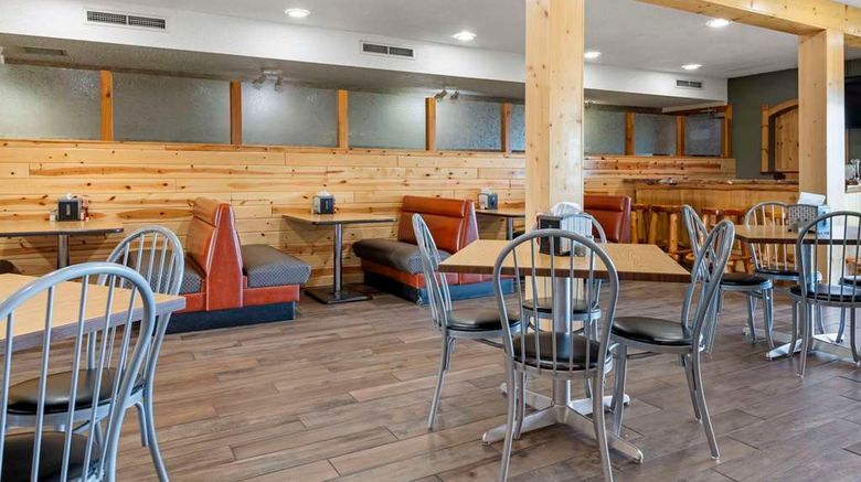 <b>Quality Inn Ashland Restaurant</b>. Images powered by <a href="https://iceportal.shijigroup.com/" title="IcePortal" target="_blank">IcePortal</a>.