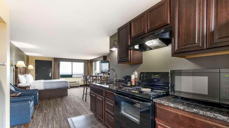 <b>Quality Inn Ashland Suite</b>. Images powered by <a href="https://iceportal.shijigroup.com/" title="IcePortal" target="_blank">IcePortal</a>.