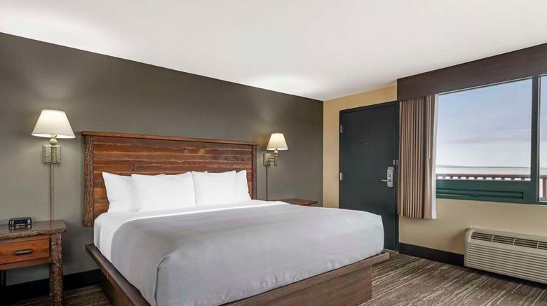 <b>Quality Inn Ashland Suite</b>. Images powered by <a href="https://iceportal.shijigroup.com/" title="IcePortal" target="_blank">IcePortal</a>.