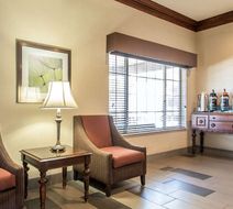 Quality Inn & Suites Lobby