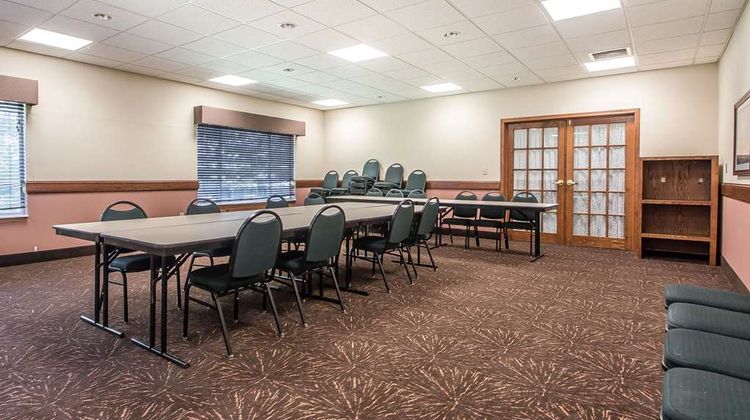 Quality Inn & Suites Meeting