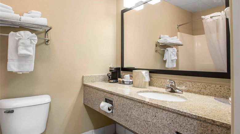 <b>Quality Inn & Suites Room</b>. Images powered by <a href="https://iceportal.shijigroup.com/" title="IcePortal" target="_blank">IcePortal</a>.