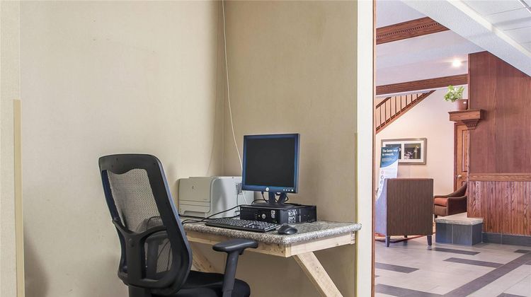 Quality Inn & Suites Other