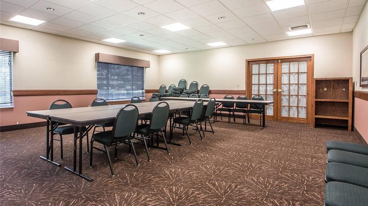 Quality Inn & Suites Meeting