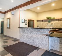 Quality Inn & Suites Lobby