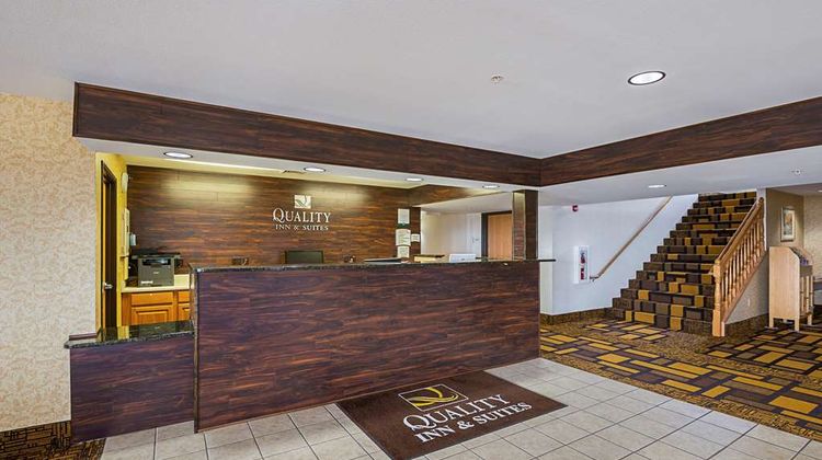 Quality Inn Belmont Lobby