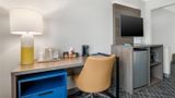 <b>Quality Inn & Suites Wisconsin Dells Suite</b>. Images powered by <a href="https://iceportal.shijigroup.com/" title="IcePortal" target="_blank">IcePortal</a>.