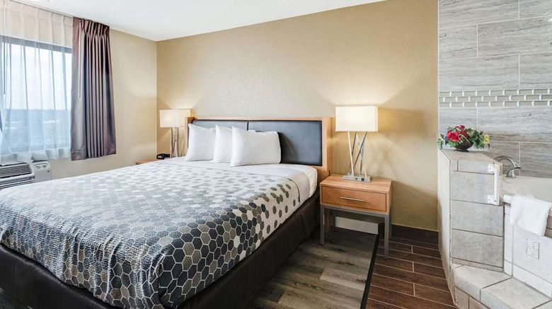 <b>Econo Lodge Suite</b>. Images powered by <a href="https://iceportal.shijigroup.com/" title="IcePortal" target="_blank">IcePortal</a>.
