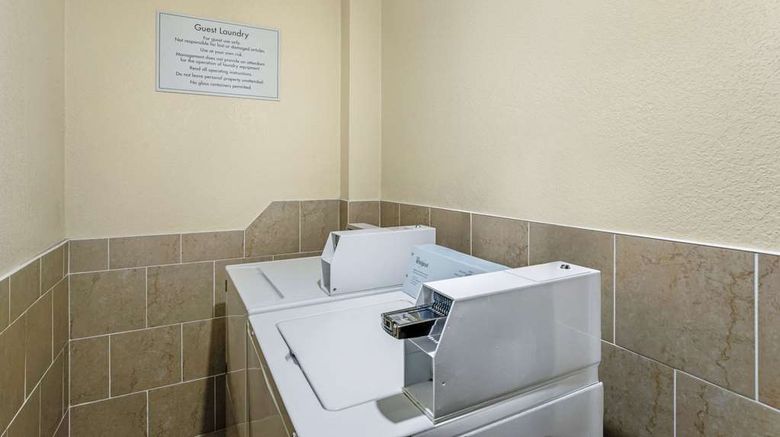 <b>Econo Lodge Other</b>. Images powered by <a href="https://iceportal.shijigroup.com/" title="IcePortal" target="_blank">IcePortal</a>.