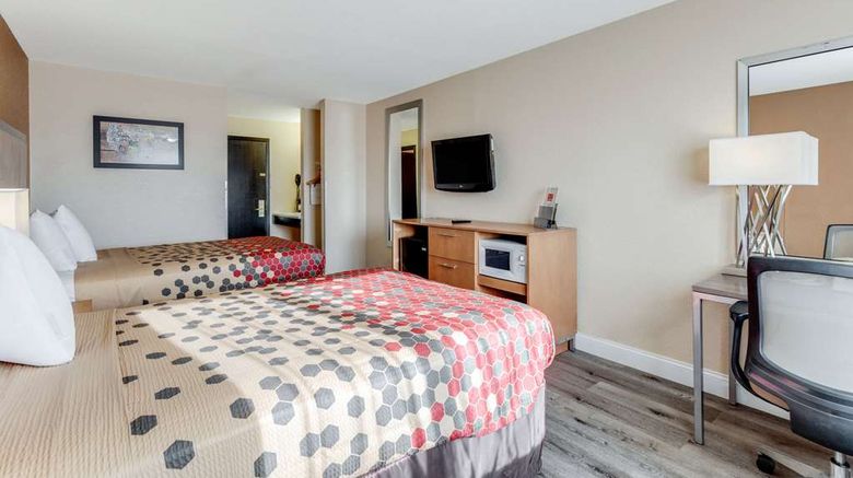 <b>Econo Lodge Room</b>. Images powered by <a href="https://iceportal.shijigroup.com/" title="IcePortal" target="_blank">IcePortal</a>.