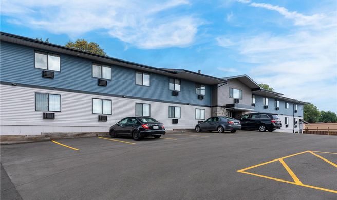 Econo Lodge Exterior