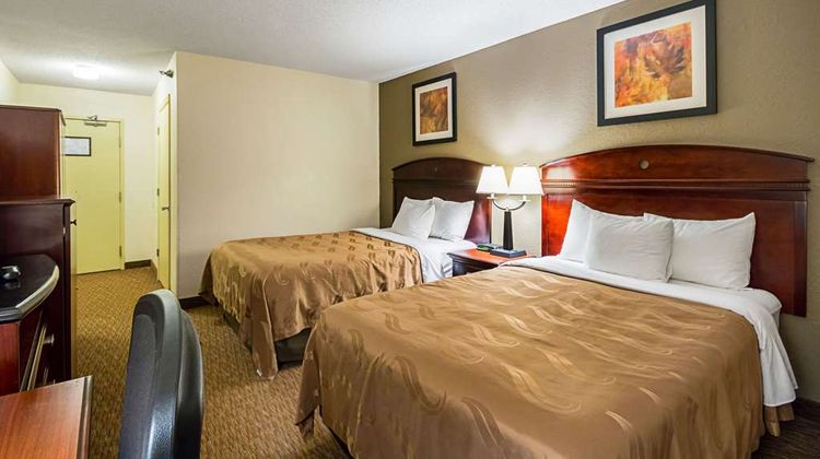 Quality Inn Fairmont Room