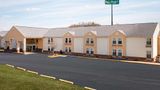 Quality Inn Fairmont Exterior