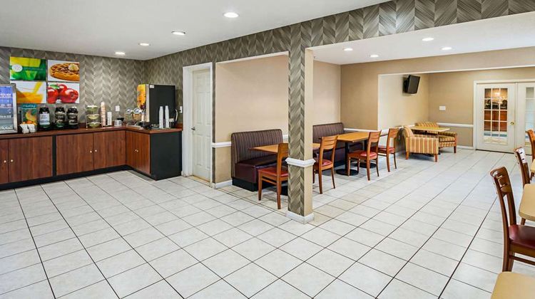 Quality Inn Fairmont Restaurant