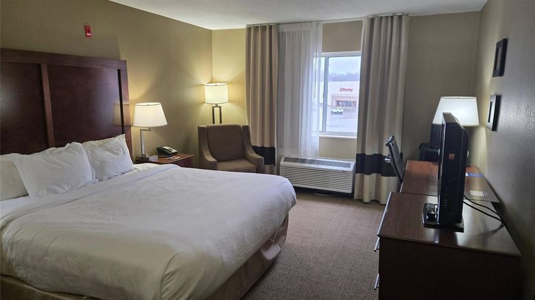<b>Comfort Inn Room</b>. Images powered by <a href="https://iceportal.shijigroup.com/" title="IcePortal" target="_blank">IcePortal</a>.