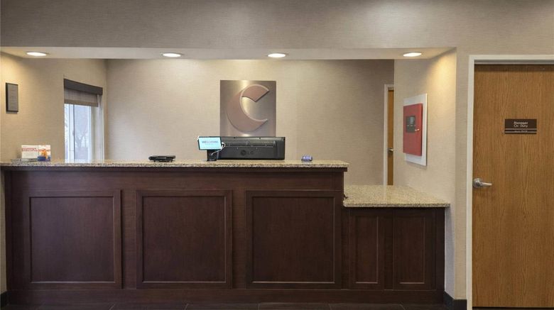 <b>Comfort Inn Lobby</b>. Images powered by <a href="https://iceportal.shijigroup.com/" title="IcePortal" target="_blank">IcePortal</a>.
