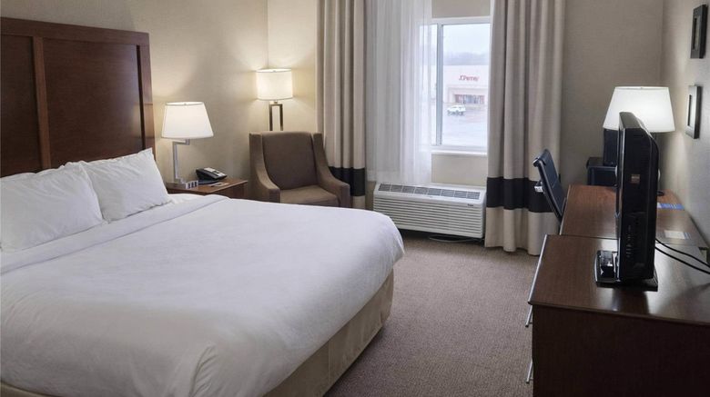 <b>Comfort Inn Room</b>. Images powered by <a href="https://iceportal.shijigroup.com/" title="IcePortal" target="_blank">IcePortal</a>.