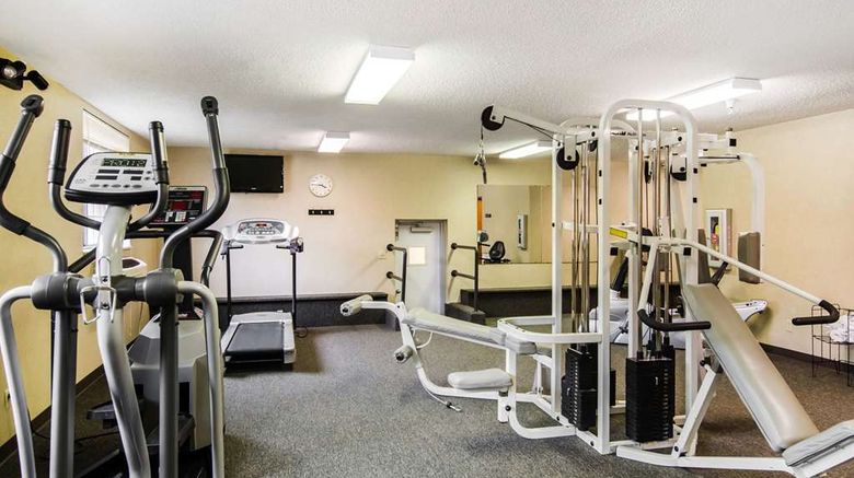 <b>Quality Inn Summersville Health</b>. Images powered by <a href="https://iceportal.shijigroup.com/" title="IcePortal" target="_blank">IcePortal</a>.