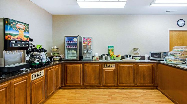 Quality Inn Summersville Restaurant
