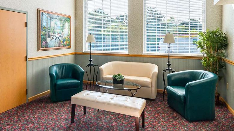 <b>Quality Inn Weston Lobby</b>. Images powered by <a href="https://iceportal.shijigroup.com/" title="IcePortal" target="_blank">IcePortal</a>.