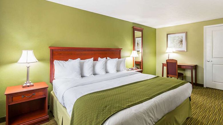<b>Quality Inn Weston Room</b>. Images powered by <a href="https://iceportal.shijigroup.com/" title="IcePortal" target="_blank">IcePortal</a>.