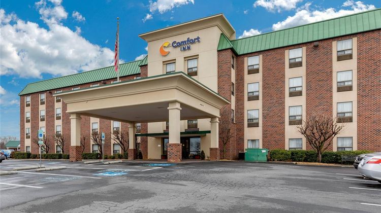 Comfort Inn Aikens Center Exterior