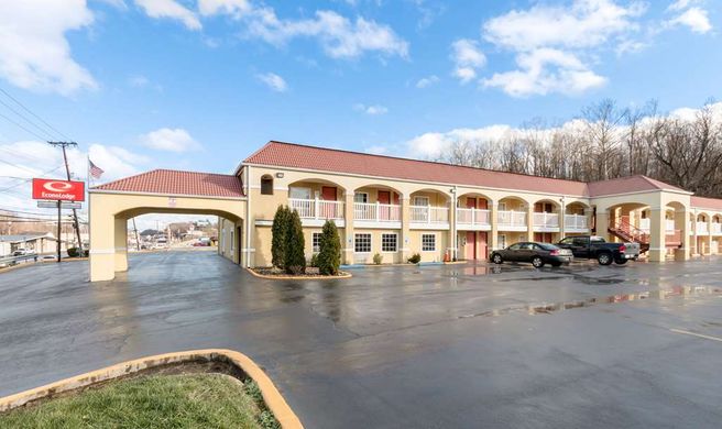 Econo Lodge Huntington Exterior