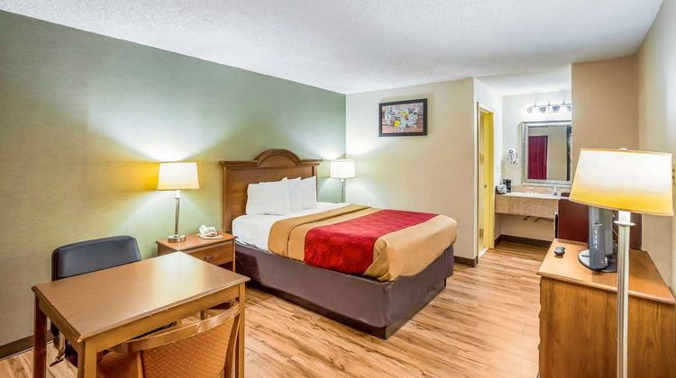 Econo Lodge Huntington Room