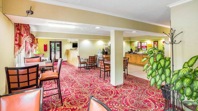 <b>Econo Lodge Huntington Restaurant</b>. Images powered by <a href="https://iceportal.shijigroup.com/" title="IcePortal" target="_blank">IcePortal</a>.