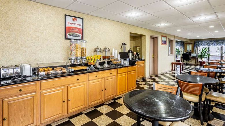 <b>Econo Lodge Morgantown Restaurant</b>. Images powered by <a href="https://iceportal.shijigroup.com/" title="IcePortal" target="_blank">IcePortal</a>.