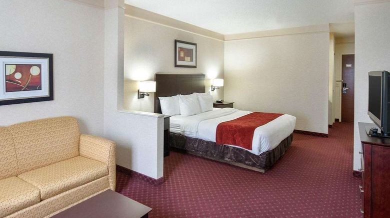 <b>Comfort Suites Parkersburg South Room</b>. Images powered by <a href="https://iceportal.shijigroup.com/" title="IcePortal" target="_blank">IcePortal</a>.
