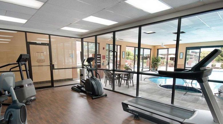 <b>Comfort Suites Parkersburg South Health</b>. Images powered by <a href="https://iceportal.shijigroup.com/" title="IcePortal" target="_blank">IcePortal</a>.
