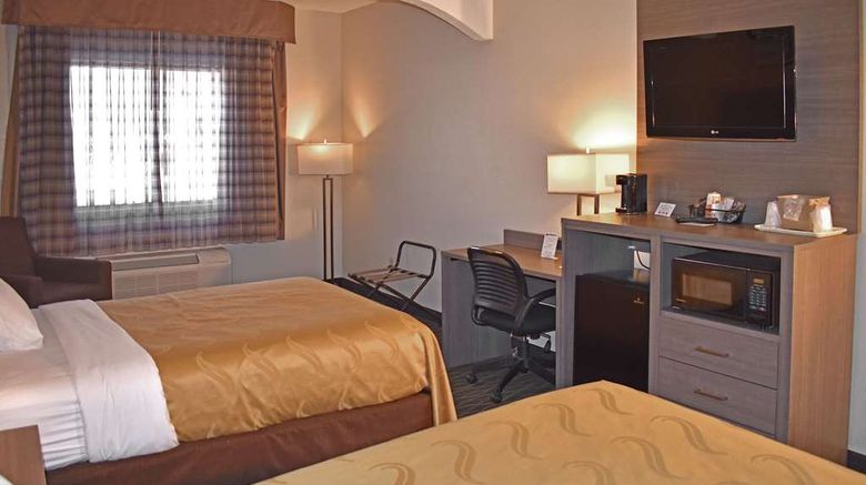 <b>Quality Inn & Suites Kearneysville Room</b>. Images powered by <a href="https://iceportal.shijigroup.com/" title="IcePortal" target="_blank">IcePortal</a>.