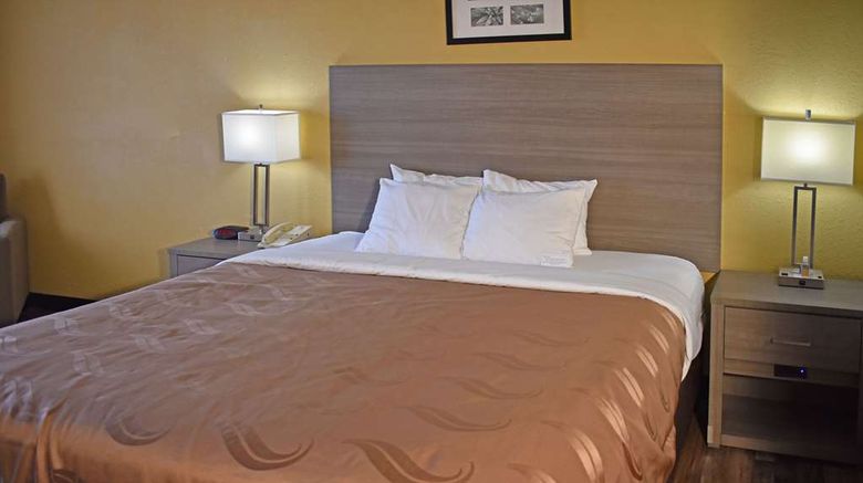 <b>Quality Inn & Suites Kearneysville Room</b>. Images powered by <a href="https://iceportal.shijigroup.com/" title="IcePortal" target="_blank">IcePortal</a>.