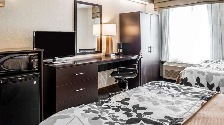 <b>Quality Inn Bridgeport-Clarksburg Room</b>. Images powered by <a href="https://iceportal.shijigroup.com/" title="IcePortal" target="_blank">IcePortal</a>.