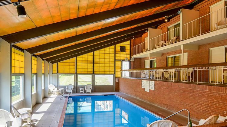 Clarion Hotel Conference Center Pool