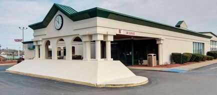 Quality Inn Exterior