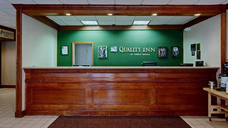 <b>Quality Inn Lobby</b>. Images powered by <a href="https://iceportal.shijigroup.com/" title="IcePortal" target="_blank">IcePortal</a>.