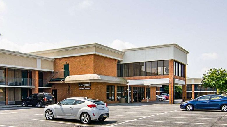 Quality Inn Lewisburg Exterior. Images powered by <a href="https://iceportal.shijigroup.com" target="_blank" rel="noopener">Ice Portal</a>.