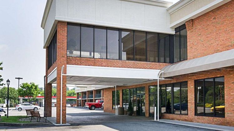 Quality Inn Lewisburg Exterior