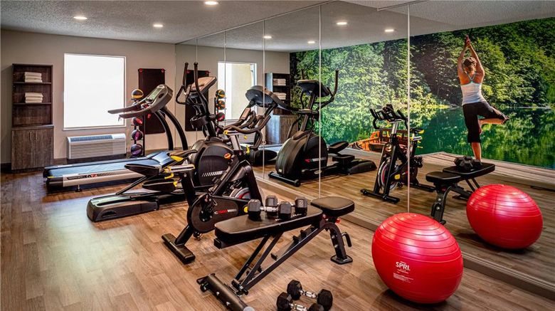 <b>Clarion Pointe Health</b>. Images powered by <a href="https://iceportal.shijigroup.com/" title="IcePortal" target="_blank">IcePortal</a>.