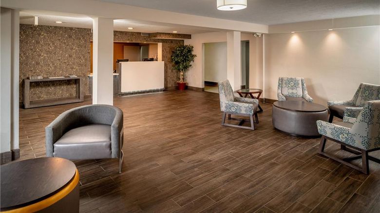 <b>Clarion Pointe Lobby</b>. Images powered by <a href="https://iceportal.shijigroup.com/" title="IcePortal" target="_blank">IcePortal</a>.