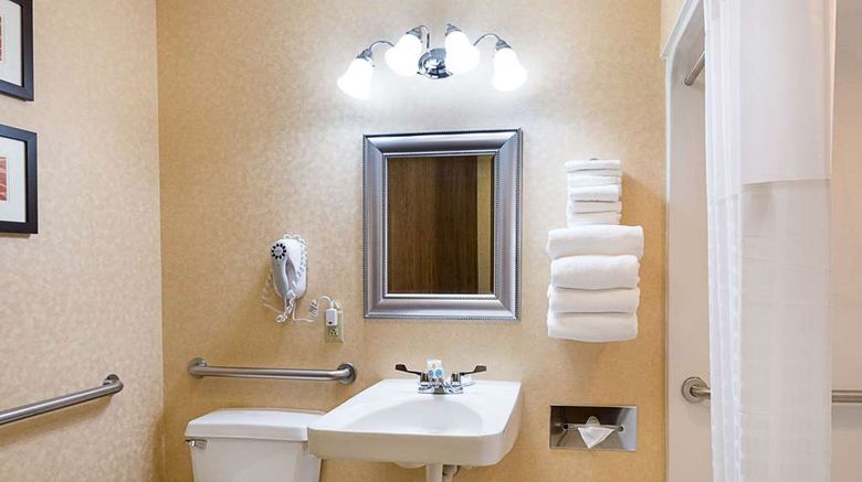 <b>Quality Inn Parkersburg North-Vienna Room</b>. Images powered by <a href="https://iceportal.shijigroup.com/" title="IcePortal" target="_blank">IcePortal</a>.