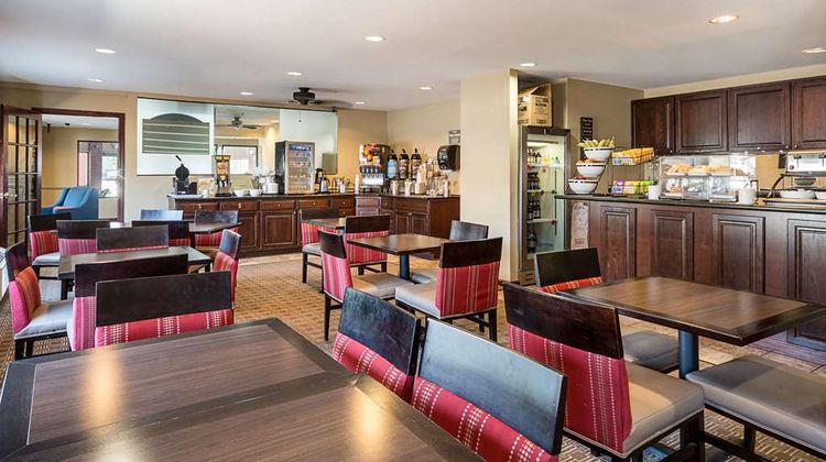 Quality Inn Parkersburg North-Vienna Restaurant