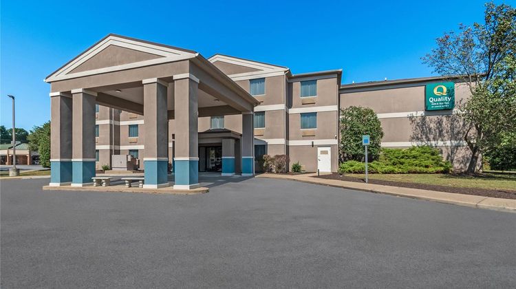 Quality Inn Shepherdstown Exterior