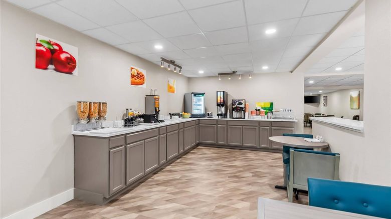 <b>Quality Inn Shepherdstown Restaurant</b>. Images powered by <a href="https://iceportal.shijigroup.com/" title="IcePortal" target="_blank">IcePortal</a>.